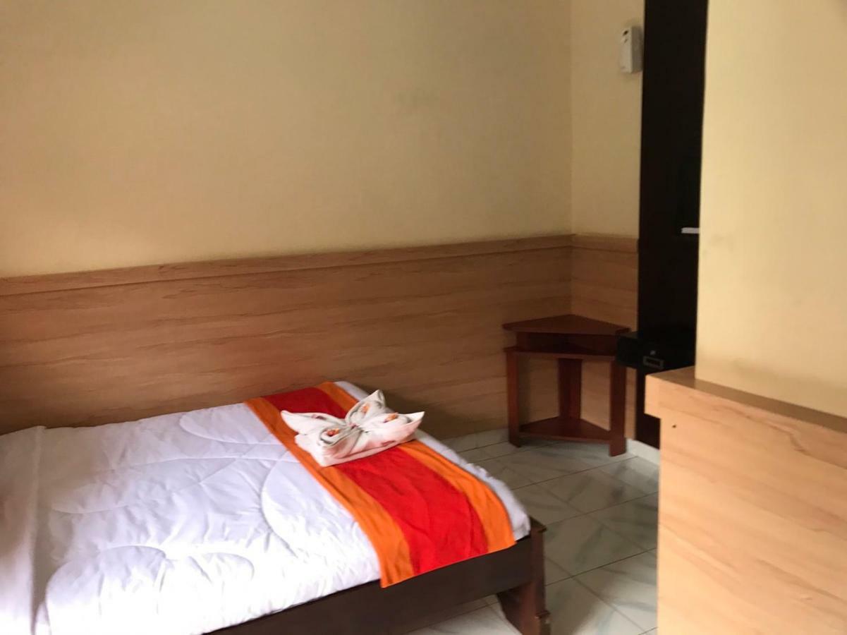 Agus Beach Inn Kuta Lombok Extérieur photo